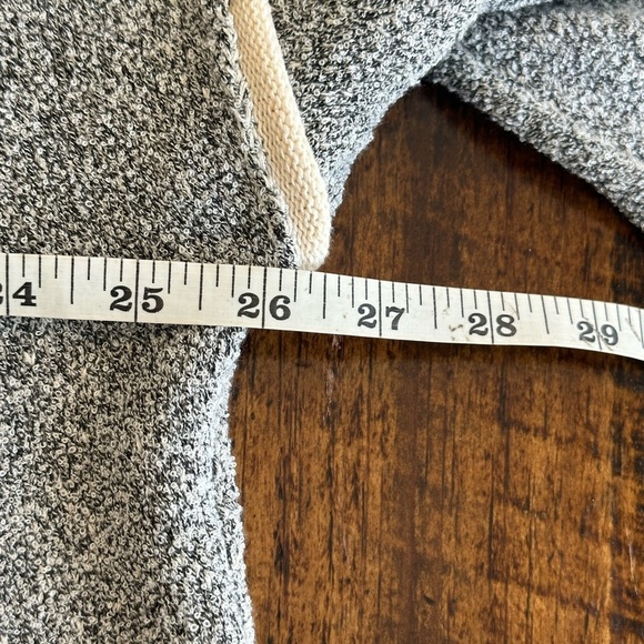 Fantastic Fawn | Gray Boxy “Nelly” Sweater with Contrasting Cream Trim - Picture 7 of 9